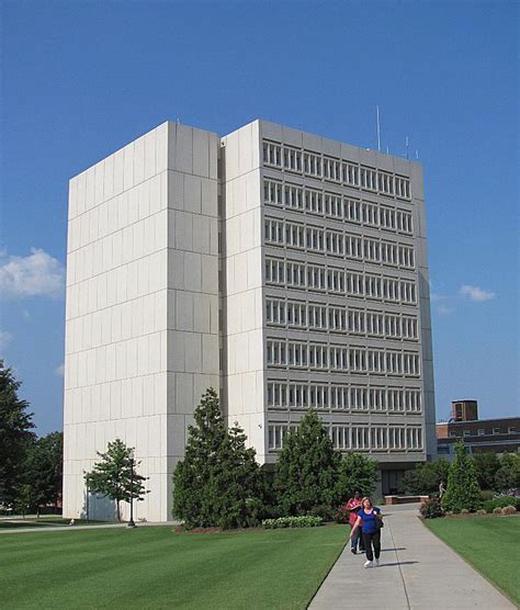 UNCG, University of North Carolina at Greensboro Photo Tour