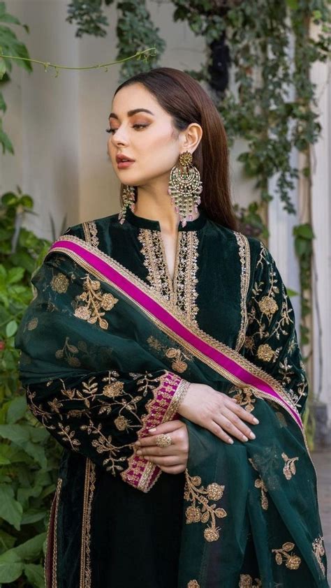 Pin by 𝑍𝑎𝑟𝑎♡ on Hania Amir♡ in 2022 | Trendy modest clothing, Pakistani ...