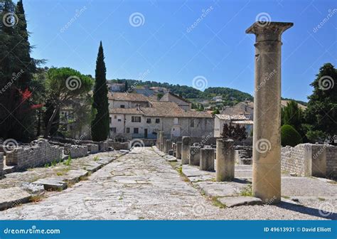 The Extensive Roman Ruins At Vaison-La-Romaine, Provence, France Stock ...