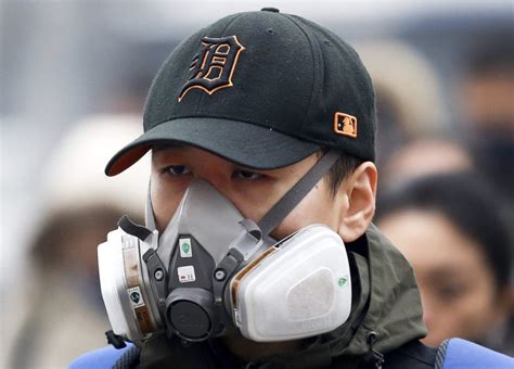 China Is Facing The Smog With Stylish Masks (22 pics)