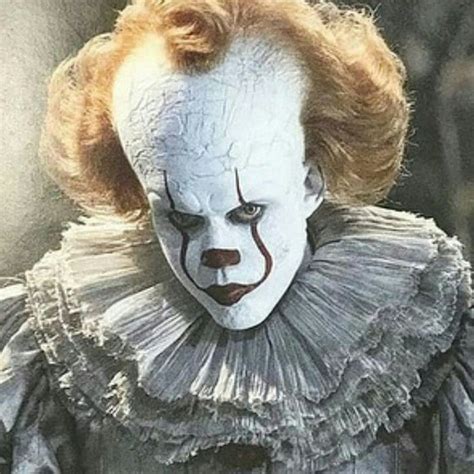 Bill Skarsgard as Pennywise the Clown in IT CHAPTER TWO (2019) - Dir. Andy Muschietti ...