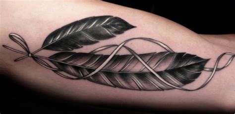 15+ Best Eagle Feather Tattoo Designs and Ideas | PetPress | Feather ...