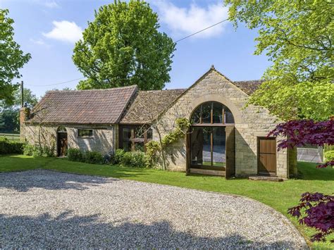 Charming Cotswold Manor House Set in 172-Acre Country Estate — Francis York