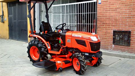 Technical Specifications and Data for Kubota B2320 Tractor