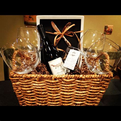 49 Stylish DIY Wine Gift Baskets Ideas – HOMYSTYLE