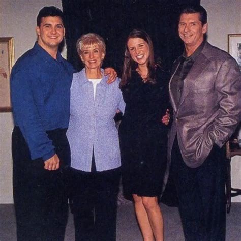 Eric Bischoff on Vince McMahon and his family: Interesting details