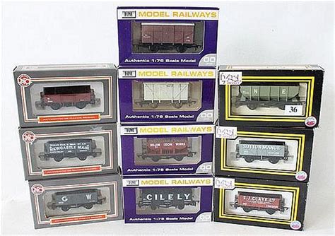 Ten Dapol model freight… - Model Trains & Collectables - Raffan Kelaher & Thomas - Antiques Reporter