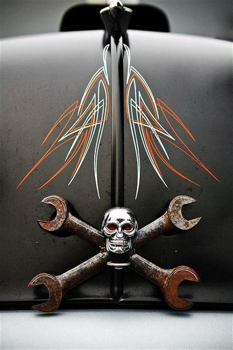 nutcustoms: Love this unique skull hood ornament! #pinstripe | ideas | Pinterest | The o'jays ...