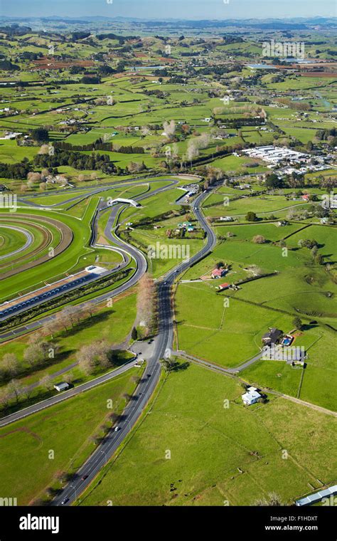 Pukekohe Park Raceway with motor and horse racing circuits, Pukekohe ...