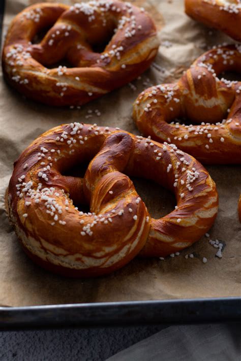 Bavarian Soft Pretzel Nutrition Information | Besto Blog