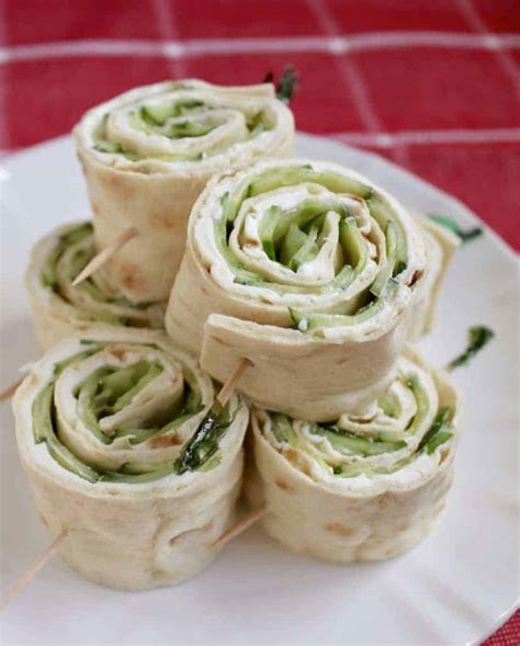 Cucumber and Cream Cheese Sandwich Rolls (with Lavash Bread) - Christina's Cucina