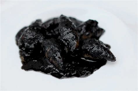 Chipirones en su tinta | Spanish Baby Squid in Ink Recipe | Basco