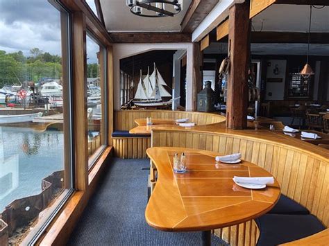 ARUNDEL WHARF RESTAURANT, Kennebunkport - Restaurant Reviews, Photos ...