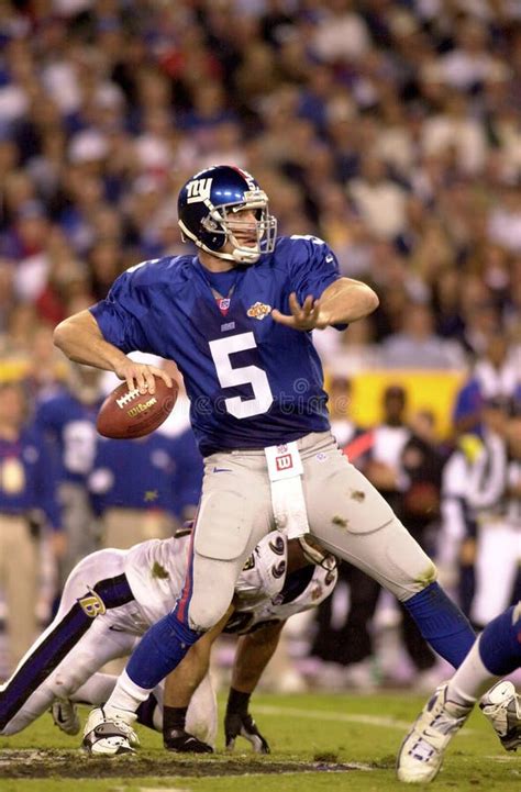 Kerry Collins, Super Bowl XXXV Editorial Stock Photo - Image of running ...