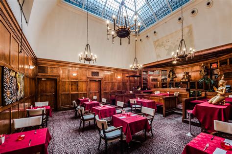 Courthouse Hotel - Courtroom Restaurant - -6-27 | Jarek Kloc… | Flickr