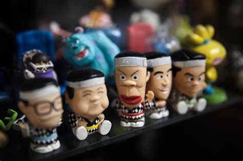 Weird but cute: Japan's capsule toys play big in Internet age | ABS-CBN News