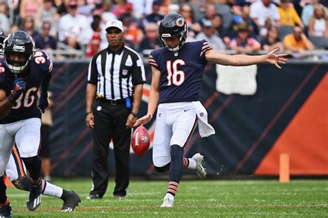 Projecting the Chicago Bears’ depth chart following roster updates