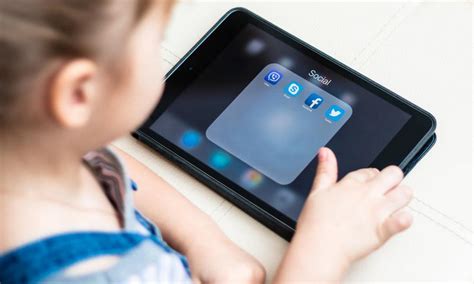 How to Set up iPad Parental Controls: A Must-Read Guide for Parents - FreePhoneSpy