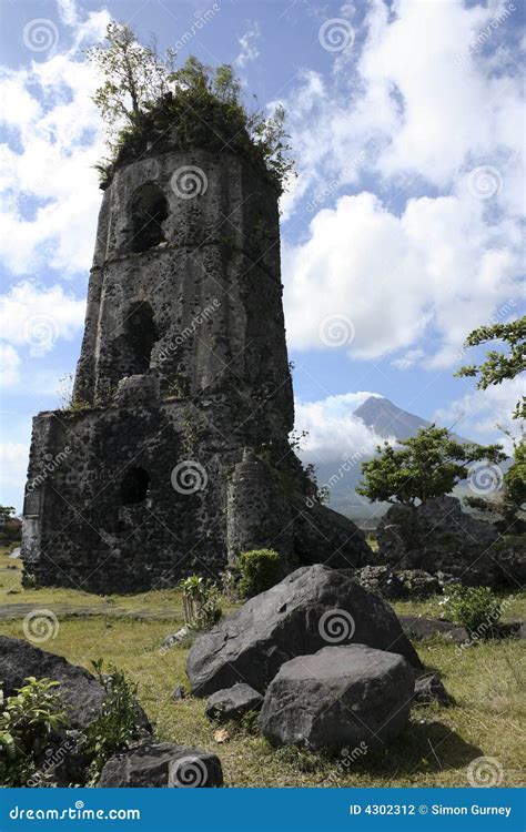 Cagsawa Ruins Mayon Volcano Philippines Stock Photo - Image of nature, famous: 4302312