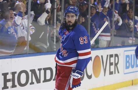 Rangers' Mika Zibanejad 'day-to-day' after scrimmage injury