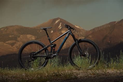 Trek Unveils New Aluminum Slash & 2019 Carbon Models | MTB-MAG.COM