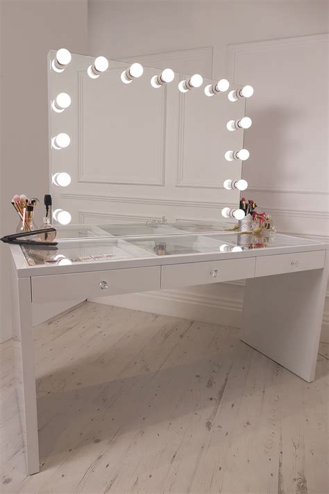 White Vanity Set With Mirror - TammieJohnson