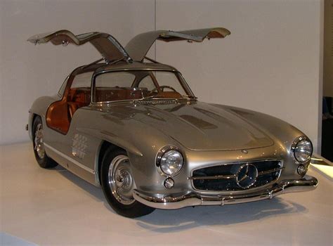 Mercedes-Benz 300 SL Gullwing laptimes, specs, performance data - FastestLaps.com