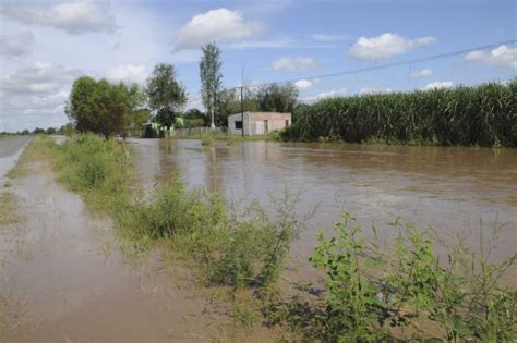 Argentina Floods – Marapa River Overflows as State of Emergency ...