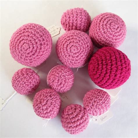 Single Crochet Shaping 2: spheres - ReveDreams.com