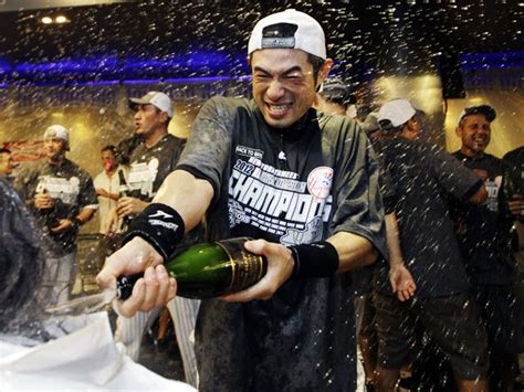 Photo: Terrified Ichiro Suzuki Celebrating Yankees - Business Insider