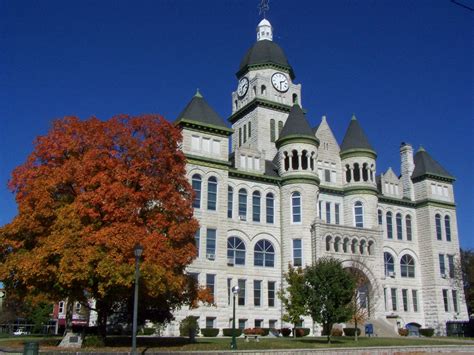 Carthage Courthouse Free Stock Photo - Public Domain Pictures