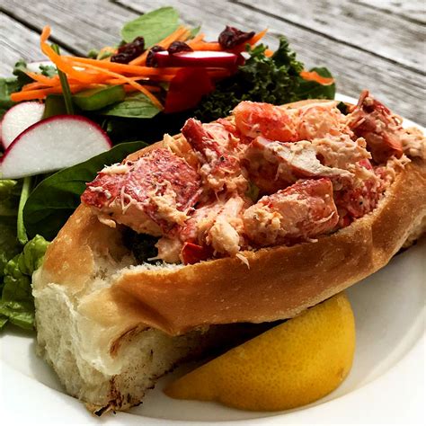 Our Delicious 3 Oz Lobster Roll - Lobster on the Wharf