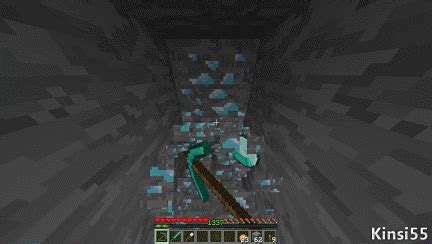 Mining diamonds. How it should go : Minecraft