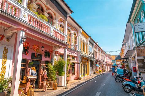 9 Fantastic Things to Do in Phuket Old Town for Solo Travelers