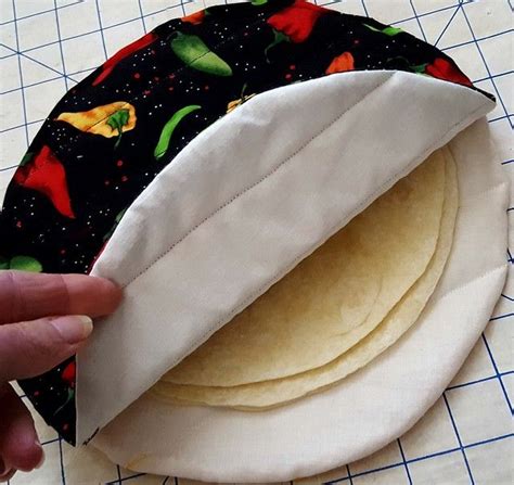 Tortilla Warmer Tutorial | Tortilla warmer, Sewing projects for beginners, Sewing for beginners