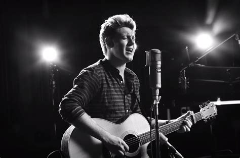 Niall Horan Talks Recording 'This Town' In Legendary Capitol Studios ...