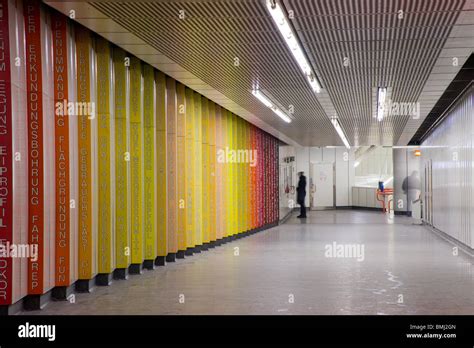 Vienna, Art at the Subway Stock Photo - Alamy