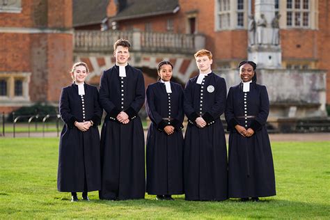 School Uniforms: The Independent Schools Keeping up Traditions