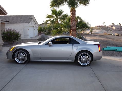 CADILLAC XLR - Review and photos