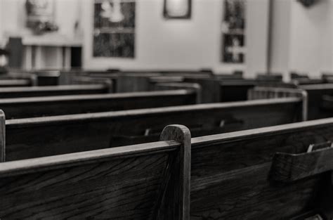 empty church pews photo – Free Indoors Image on Unsplash