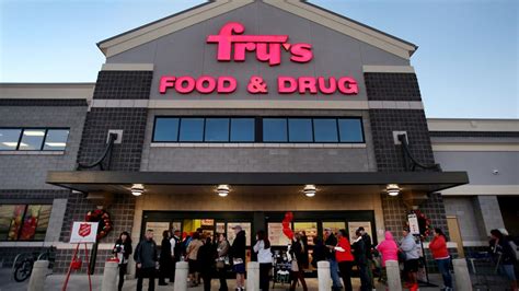 Fry's opens first new grocery store in Tucson in 10 years