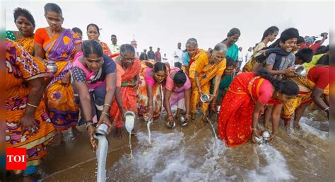 Tamil Nadu: Tsunami 2004: Tamil Nadu remembers victims on 18th anniversary | India News - Times ...