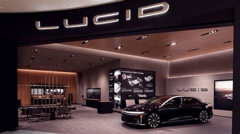 Lucid Motors, fresh off $LCID listing, opens first southwest U.S. retail store – ilovetesla.com