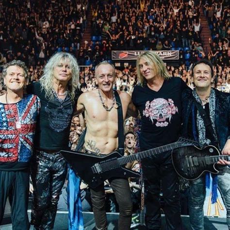 Def Leppard Drummer: The Band That Rewrote Pop, Metal and Rock Music - Barkingdrum.Com