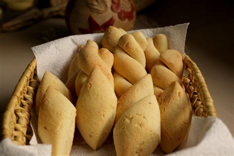 Chipa 4 Quesos (Paraguayan Gluten-Free Bread) - Chipa by the Dozen