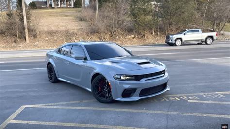 Dodge Charger Hellcat With Tuned Exhaust Turns Gas Into Noise, Doesn't ...