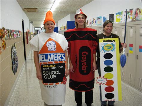 27 Halloween Costumes For Elementary School Teachers