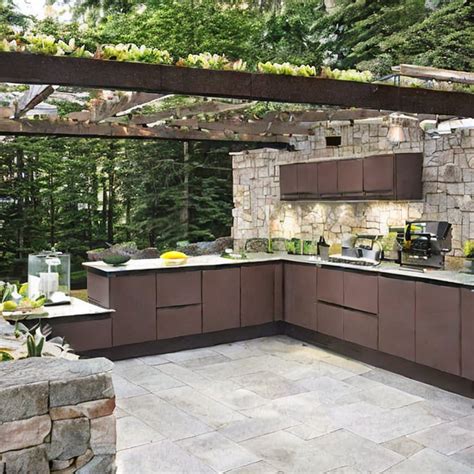 Enhance Your Outdoor Space with a Pergola Over Outdoor Kitchen