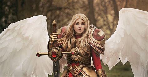 Elarte Cosplay: League of Legends - Kayle Cosplay