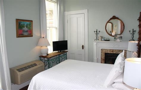 Forsyth Park Inn | Visit Savannah